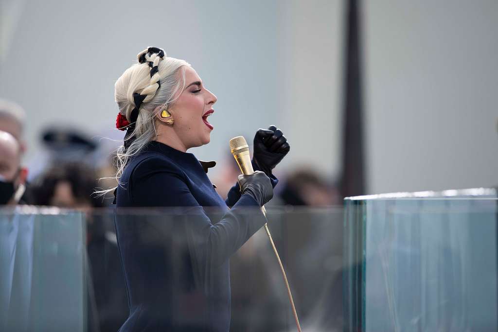 lady-gaga-sings-a-rendition-of-the-star-spangled-banner-ab00f3-1024